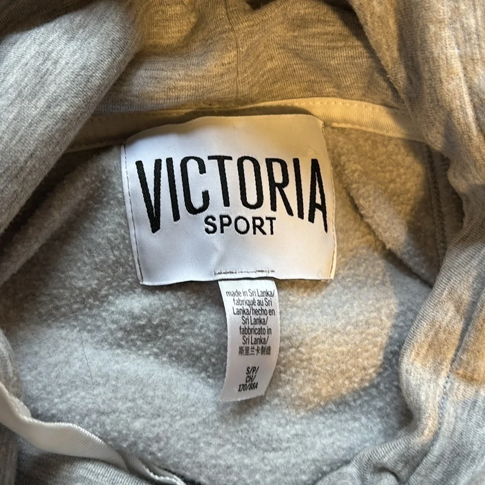 Victoria sport pullover